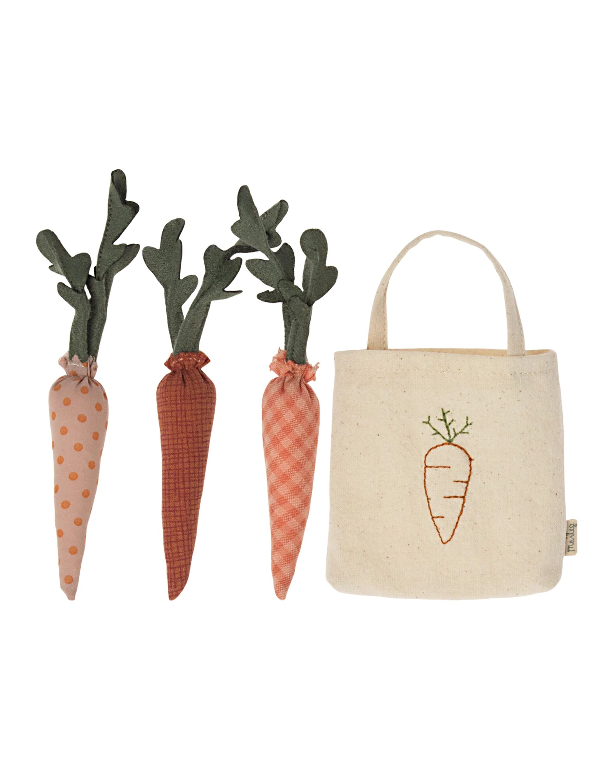 maileg-bag-o-carrots